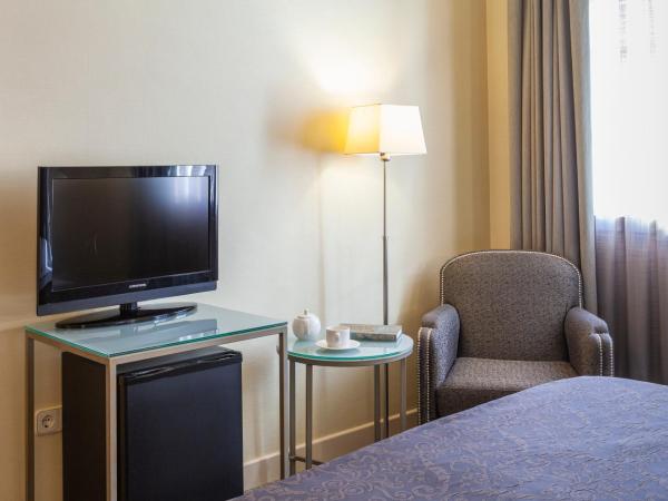 Hotel Macià Alfaros : photo 6 de la chambre chambre double ou lits jumeaux