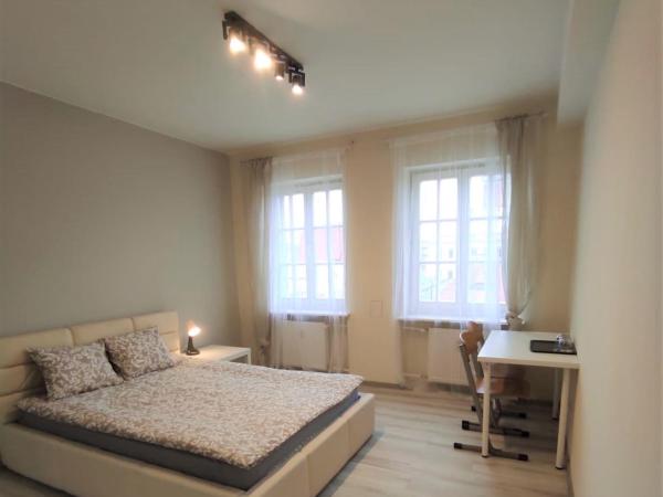 Rynek 9 : photo 2 de la chambre grande chambre double 