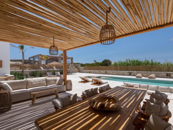 Cocopalm Villas Naxos : photo 5 de la chambre villa 2 chambres avec piscine privée et bain à remous