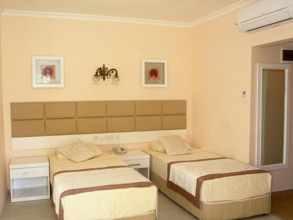 MIRAMOR HOTEL & Spa - ULTRA ALL INCLUSIVE : photo 4 de la chambre chambre simple avec balcon