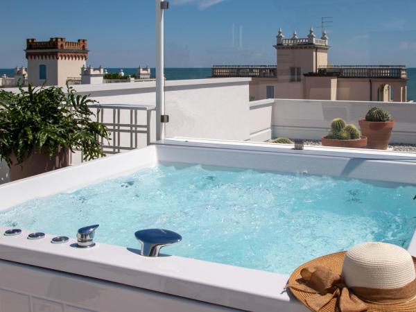 Hotel Greif : photo 6 de la chambre chambre double ou lits jumeaux deluxe avec terrasse et jacuzzi extérieur