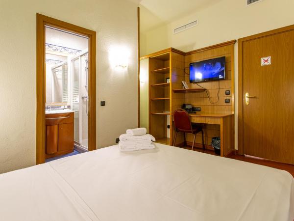 Negresco Gran Via : photo 5 de la chambre chambre double ou lits jumeaux Économique 