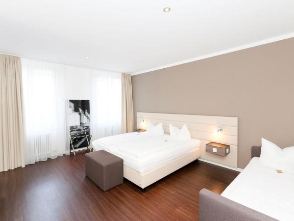 Manhattan Hotel : photo 8 de la chambre chambre triple