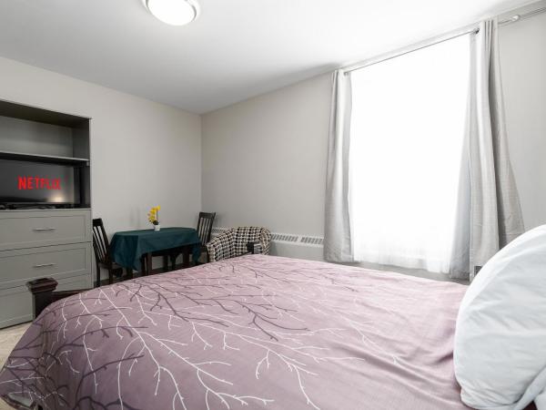 Guest House on the Mount : photo 4 de la chambre queen bed with full bath and kitchenette