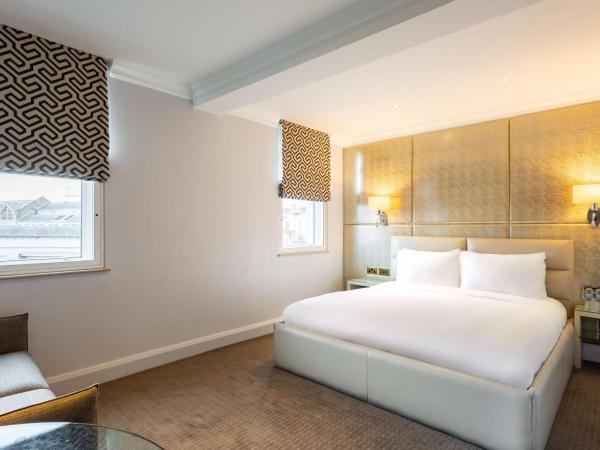 Radisson Blu Hotel, London Mercer Street : photo 1 de la chambre chambre premium de luxe