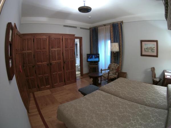 Parador de Santiago - Hostal Reis Catolicos : photo 3 de la chambre chambre double standard