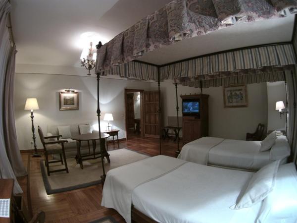 Parador de Santiago - Hostal Reis Catolicos : photo 7 de la chambre chambre double supérieure