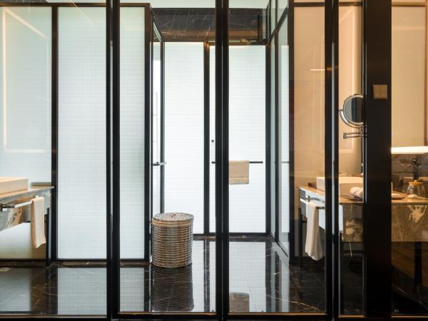 M Resort & Hotel Kuala Lumpur : photo 2 de la chambre suite exécutive lit king-size - vue sur ville