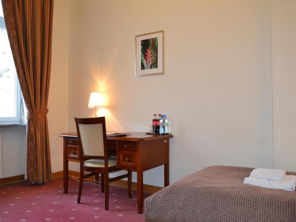 Hotel Łazienkowski : photo 5 de la chambre chambre simple
