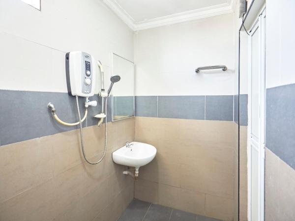 U7 P Hotel : photo 7 de la chambre suite familiale