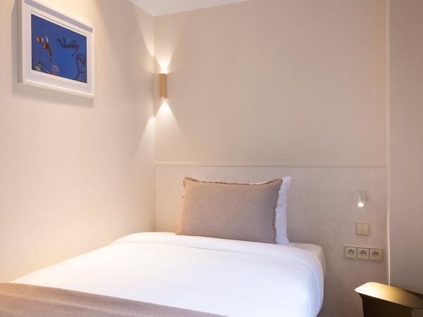 Hôtel Le Daum : photo 4 de la chambre chambre simple confort