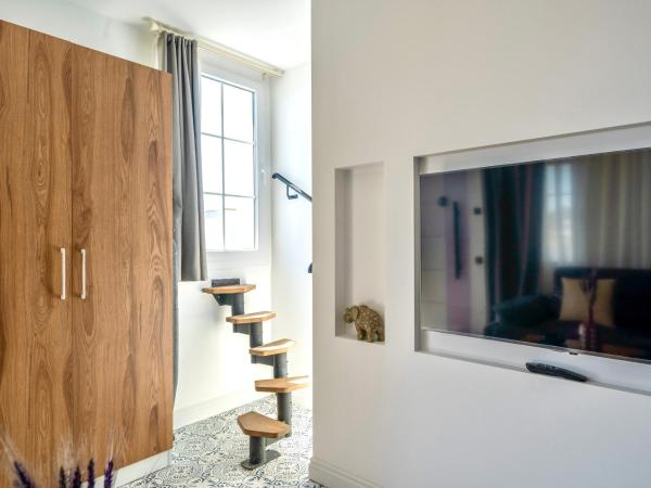 Noa Suite Hotel Only Adult : photo 5 de la chambre appartement - vue sur mer