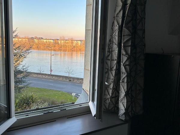 Rive Gauche : photo 6 de la chambre chambre familiale supérieure – vue sur loire