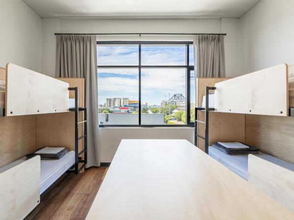 Bunk Brisbane : photo 6 de la chambre bed in 8-share ensuite dorm