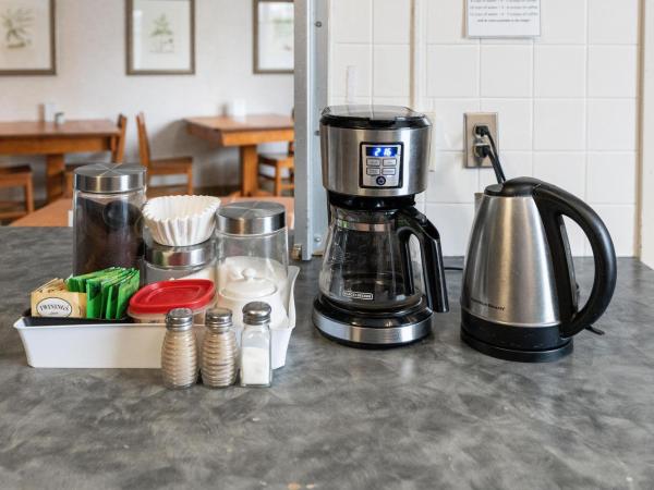 Guest House on the Mount : photo 6 de la chambre chambre lit queen-size avec salle de bains commune