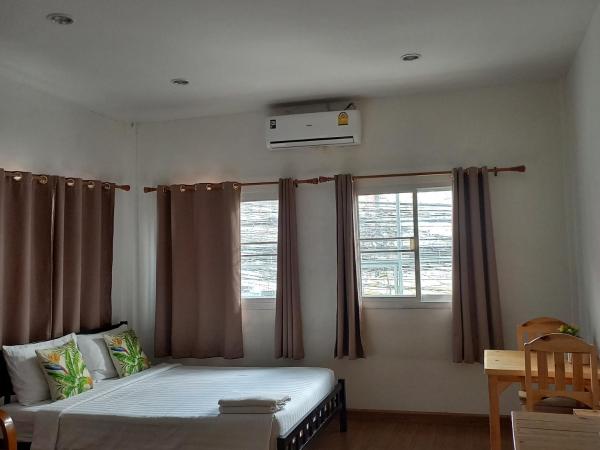 Happy Hostel : photo 7 de la chambre chambre triple deluxe