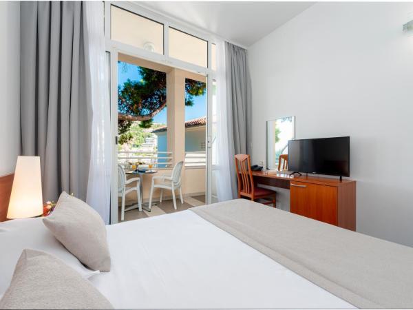 Hotel Vis : photo 5 de la chambre offre limitée - chambre double/lits jumeaux standard avec balcon - demi-pension comprise