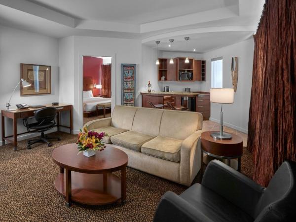 Metterra Hotel on Whyte : photo 1 de la chambre suite lit king-size