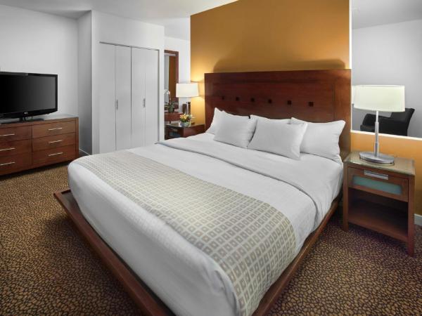 Metterra Hotel on Whyte : photo 1 de la chambre studio lit king-size