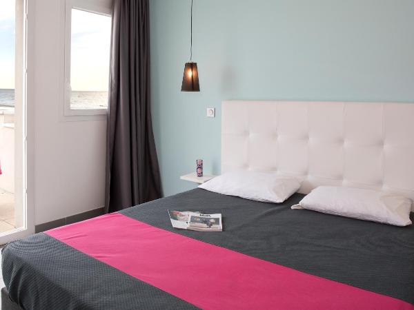 Résidence Coté Mer : photo 9 de la chambre appartement 2 chambres avec terrasse et vue sur la mer