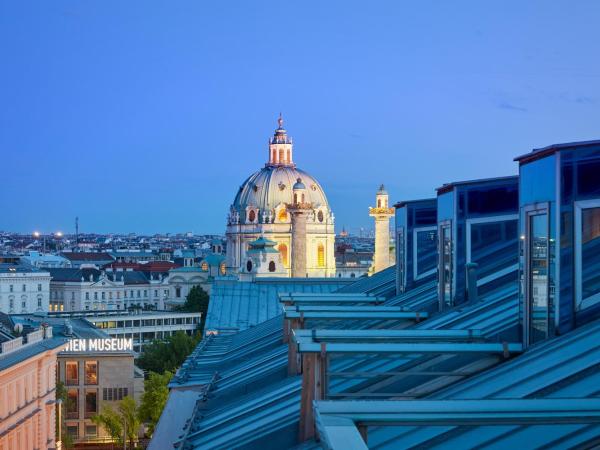 Hotel Imperial, a Luxury Collection Hotel, Vienna : photo 9 de la chambre chambre lit king-size deluxe
