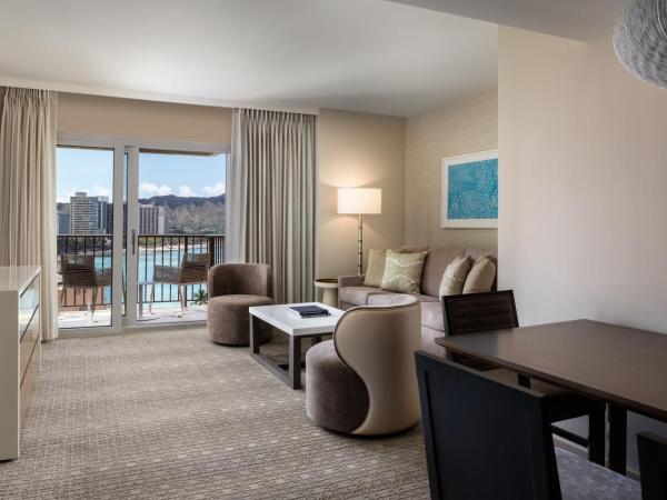 Sheraton Waikiki Beach Resort : photo 1 de la chambre *récemment rénovée* suite océan malia - côté océan