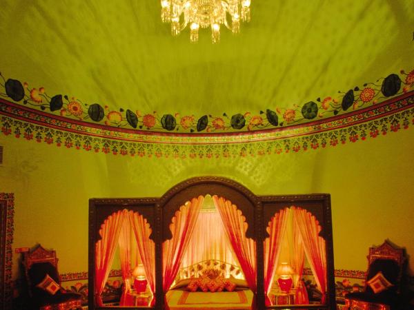 Shiv Niwas Palace by HRH Group of Hotels : photo 8 de la chambre suite impériale avec transfert aéroport aller-retour