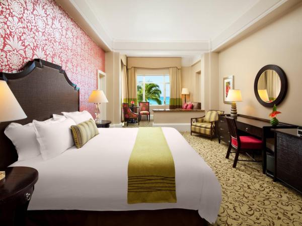 The Royal Hawaiian, A Luxury Collection Resort, Waikiki : photo 1 de la chambre plus grande chambre lit king-size ou double deluxe historique océan