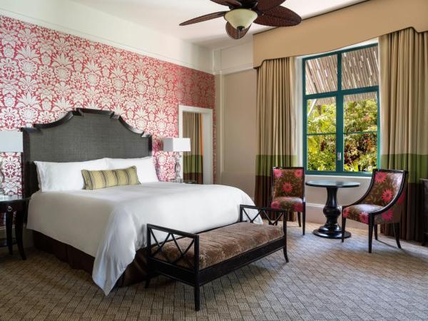 The Royal Hawaiian, A Luxury Collection Resort, Waikiki : photo 4 de la chambre suite junior historique jardin avec lit double ou lit king-size