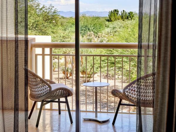 JW Marriott Phoenix Desert Ridge Resort & Spa : photo 6 de la chambre guest room, 1 king, botanical garden view, balcony