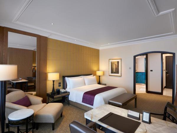 Sheraton Grande Sukhumvit, a Luxury Collection Hotel, Bangkok : photo 3 de la chambre grande chambre lit king-size