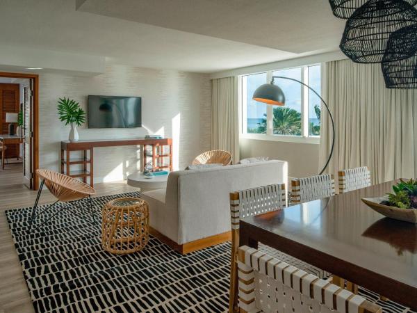 The Westin Fort Lauderdale Beach Resort : photo 1 de la chambre suite, 1 lit ling-size, vue sur l'océan, chambre d'angle