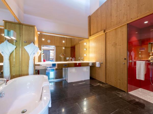 W Verbier : photo 5 de la chambre sublime suite en duplex avec vue sur la montagne