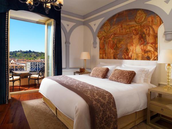 The St. Regis Florence : photo 2 de la chambre grande suite 1 chambre deluxe - vue sur fleuve arno