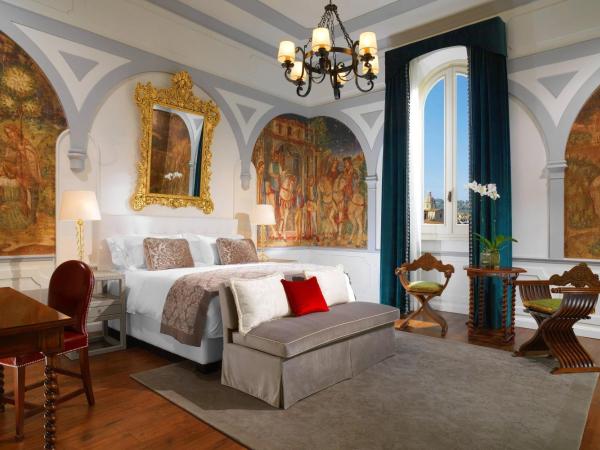 The St. Regis Florence : photo 3 de la chambre chambre double premium arno - vue sur fleuve arno