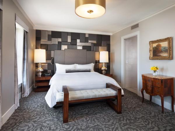 The St. Anthony, a Luxury Collection Hotel, San Antonio : photo 4 de la chambre grande suite 1 chambre john wayne avec 1 lit king-size