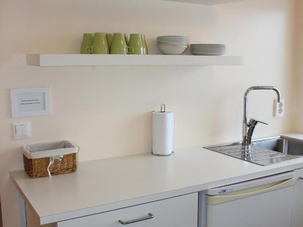 Guesthouse Sunna : photo 3 de la chambre chambre lits jumeaux basique avec salle de bains commune