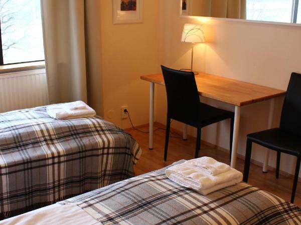 Guesthouse Sunna : photo 2 de la chambre chambre lits jumeaux basique avec salle de bains commune