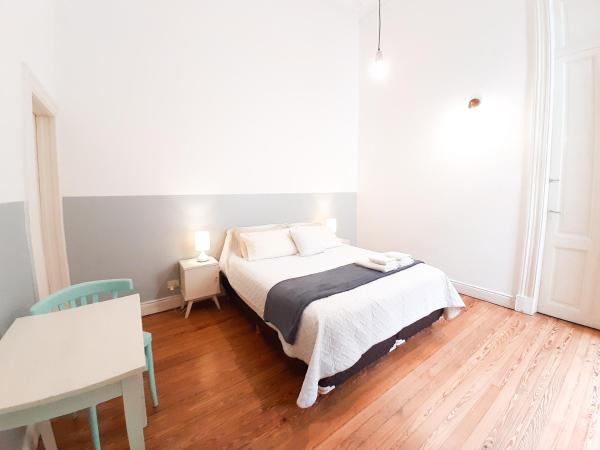 LOPEZ Hostel & Suites : photo 3 de la chambre chambre double avec salle de bains privative
