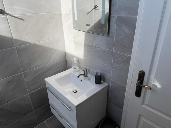 Végvári Hotel Eger : photo 7 de la chambre chambre lits jumeaux deluxe