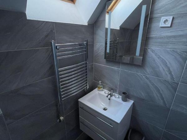 Végvári Hotel Eger : photo 9 de la chambre chambre lits jumeaux deluxe