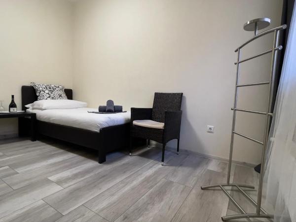 Végvári Hotel Eger : photo 4 de la chambre chambre simple