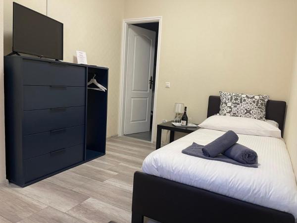 Végvári Hotel Eger : photo 9 de la chambre chambre simple