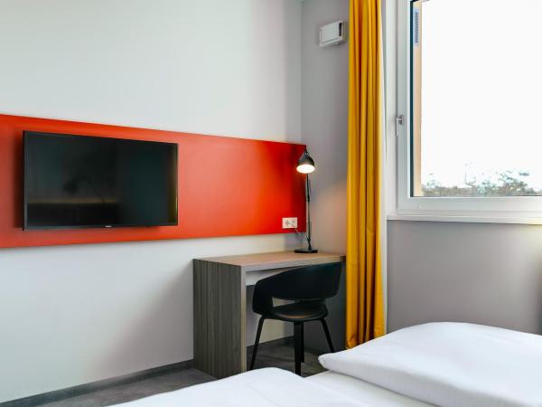 Campanile Leipzig Halle Airport : photo 3 de la chambre chambre double