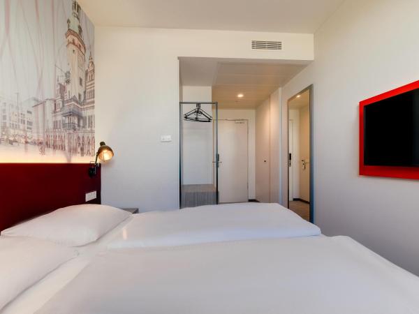 Campanile Leipzig Halle Airport : photo 4 de la chambre chambre double