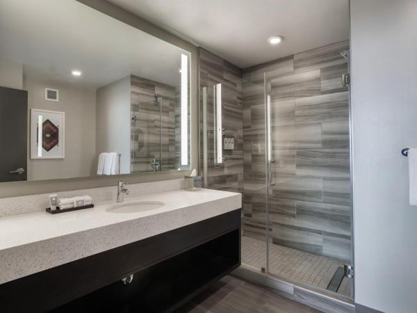 Magnolia Hotel Denver, a Tribute Portfolio Hotel : photo 6 de la chambre guest room with two queen bed