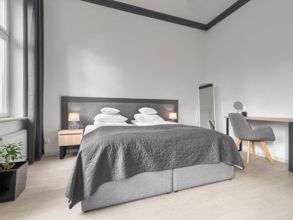 Aparthotel Platinum : photo 6 de la chambre appartement 1 chambre avec balcon