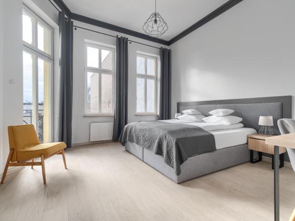 Aparthotel Platinum : photo 5 de la chambre appartement 1 chambre avec balcon