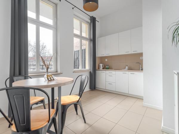 Aparthotel Platinum : photo 6 de la chambre appartement avec balcon