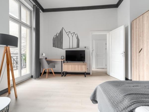 Aparthotel Platinum : photo 2 de la chambre appartement avec balcon